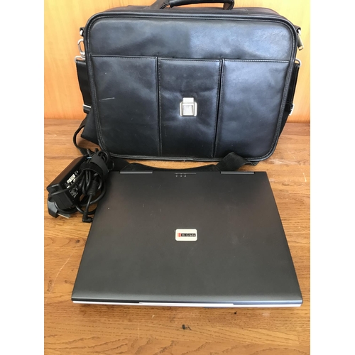 221 - Hi Grade HS2141 Laptop in Case, Early 2000's Model