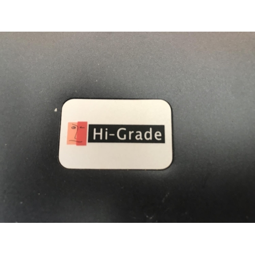 221 - Hi Grade HS2141 Laptop in Case, Early 2000's Model