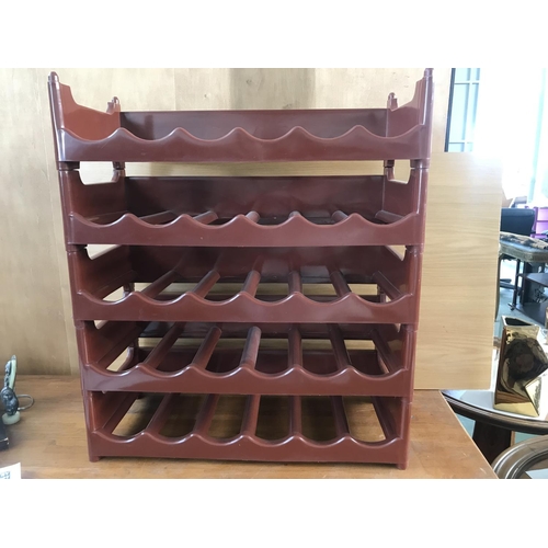 61 - Stacking Brown Plastic Wine Rack for 30 Bottles (5 Units)