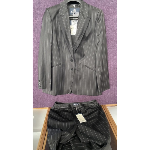 92 - Aquascutum London Kinloch Jacket and Delilah Trousers Black Suit Size 14 (Unused)