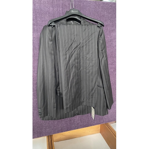 92 - Aquascutum London Kinloch Jacket and Delilah Trousers Black Suit Size 14 (Unused)