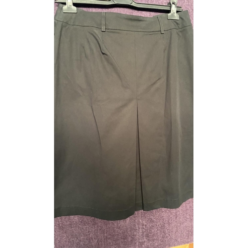 95 - Aquascutum London Lobella Black Skirt Size 14 (Unused)