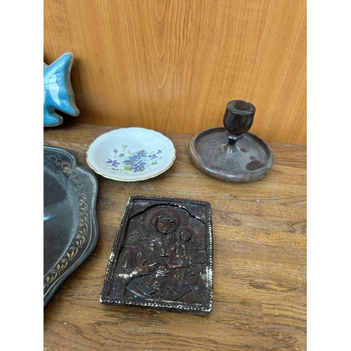 557 - Collection of Vintage Assorted Items