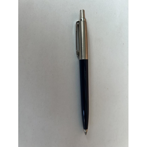 170 - Collectable Parker Ball Pen in Box