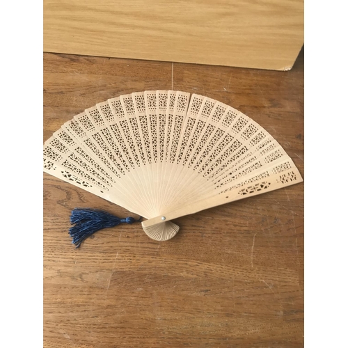 562 - x2 Vintage Ladies Decorative Hand Fans