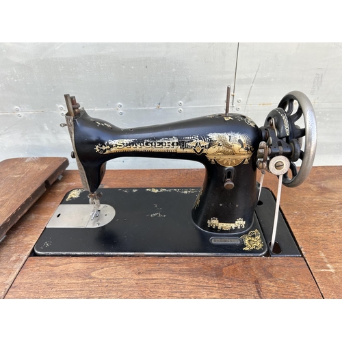 500 - Vintage Singer Treadle Sewing Machine Numbered EA509957 (A/F - Needing Driving Belt)