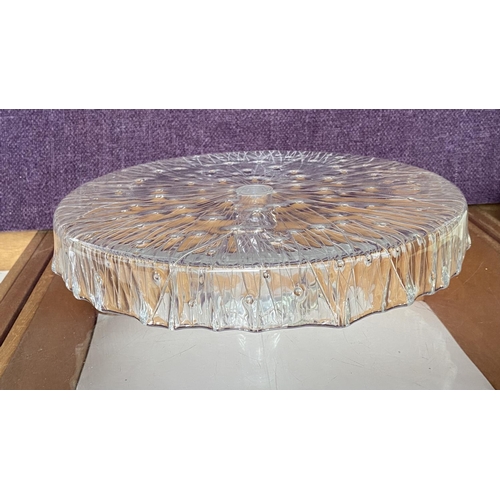 89 - Italian Art Glass Cake/Dessert Stand Draped Glass