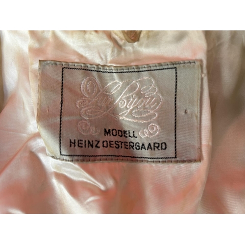 580 - Fur For You Modell Heinz Oestergaard Ladies Top (A/F - Needs Cleaning)