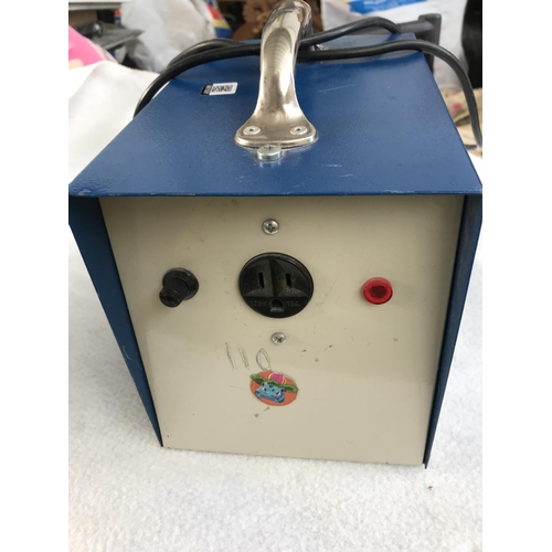 36 - 240V-110V Transformer - Code AM7030Y