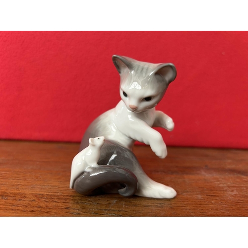 13 - Lladro Small Porcelain Figurine of Cat and Mouse