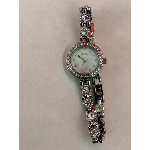 157 - Sakonda Ladies Bracelet Watch