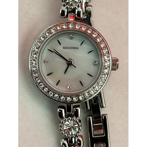 157 - Sakonda Ladies Bracelet Watch