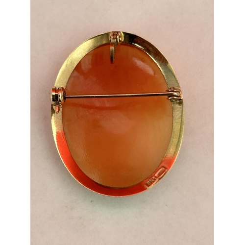 43 - Vintage 9k Yellow Gold Cameo Brooch or Pendant