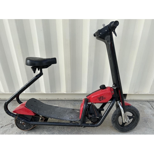 446 - A DS Dirt Ski Lightweigh Motorised Scooter (Untested)