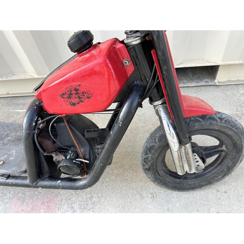 446 - A DS Dirt Ski Lightweigh Motorised Scooter (Untested)