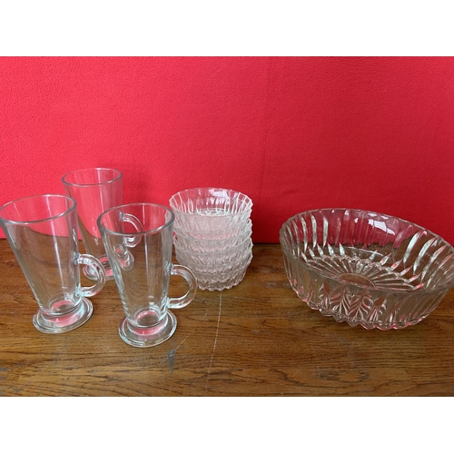 485 - Assorted Glassware