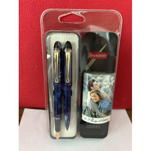 420 - Set of 2 Raynolds Fountain and Ball Point Pens