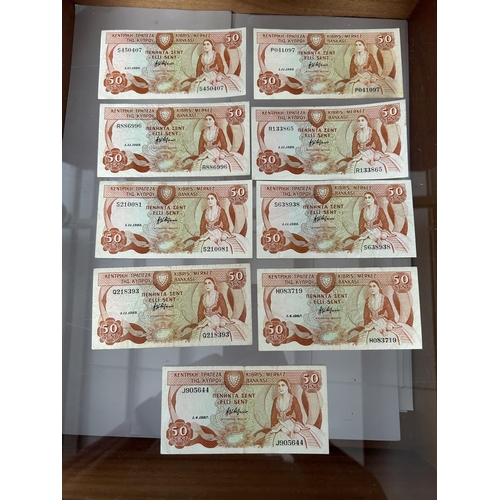 578 - Collection of 9 Central Bank of Cyprus 1987/89 50 Cent Banknotes