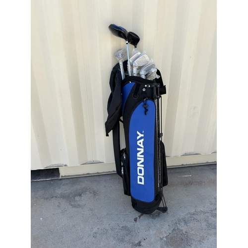 605 - Donnay Complete Golf Set