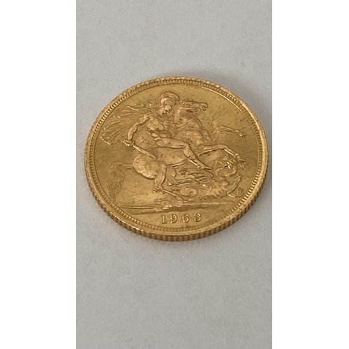 86 - Queen Elizabeth 1963 Genuine Sovereign  Gold 22k Coin, Weight 8gr