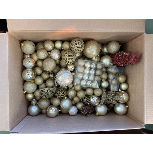 15 - Box of Christmas Decoration