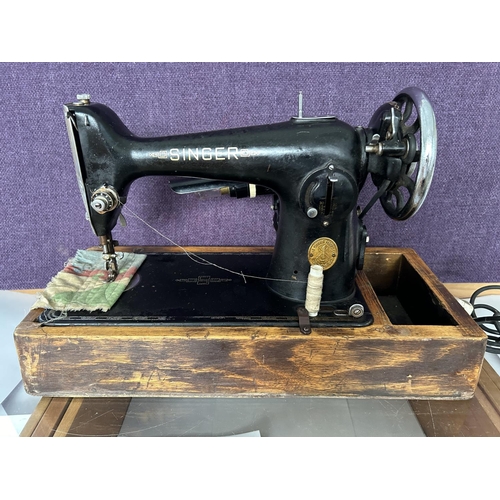 40 - Vintage Singer Electric Sewing Machine