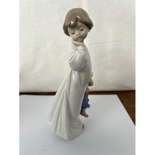 5 - Nao by Lladro Porcelain Lady Figurine (21cm H.)