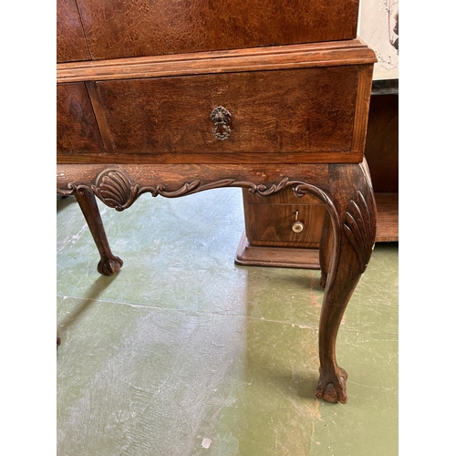 59 - Antique Victoria Style 2-Door Cabinet with Bowed Legs and 2 Drawers (90 W. x 46 D. x 163cm H.)