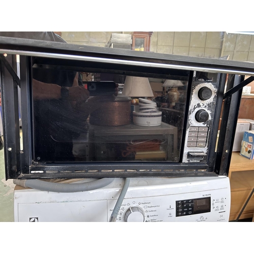 482 - Gaggenau Built-In Microwave Oven