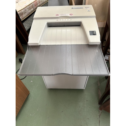 22 - Ideal Cross/Cut 2602 Shredding Machine Made in Germany - Code AM6922Y