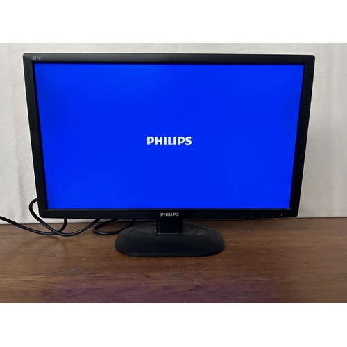 32 - Philips 221V2 21.5