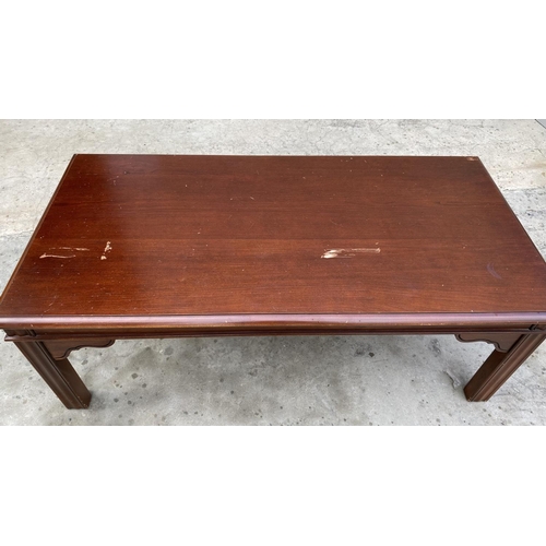 53 - American Drexel Heritage Cherry Wood Coffee Table - Code AM7101Y