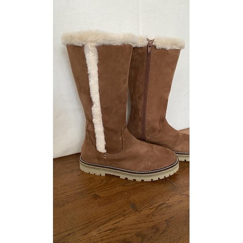 257 - Pair of Zara Ladies Suede Brown Boots Size 36 (Unused)