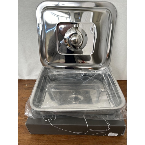 152 - Stainless Steel Lidded Serving Dish (38 x 34cm - Unused, in Box)