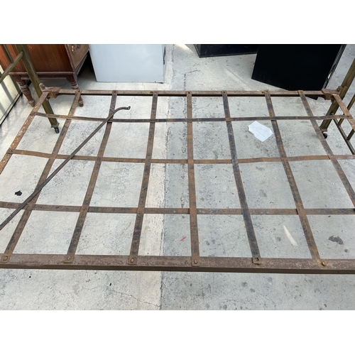 199 - Art Deco Brass Large Single Bed Styling Design Frame with Original Castors in Good Vintage Condition... 