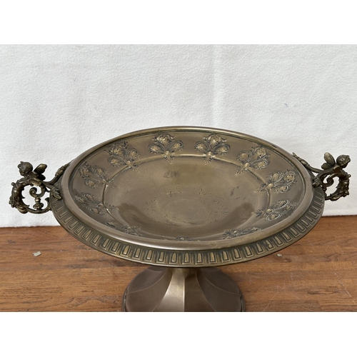 89 - Victorian Center Piece Bronze Tazza with 'Angels' as Handles