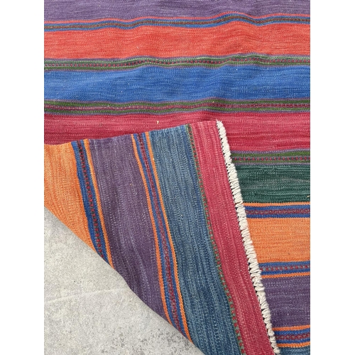 192 - Large Colorful Rug (263 x 165cm)