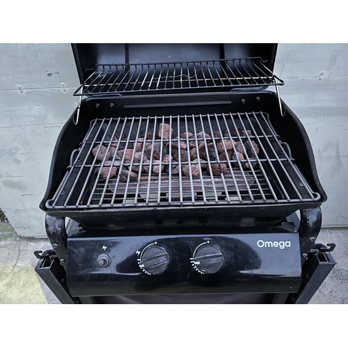 154 - Omega Black Garden Gas Barbeque Grill on Castors