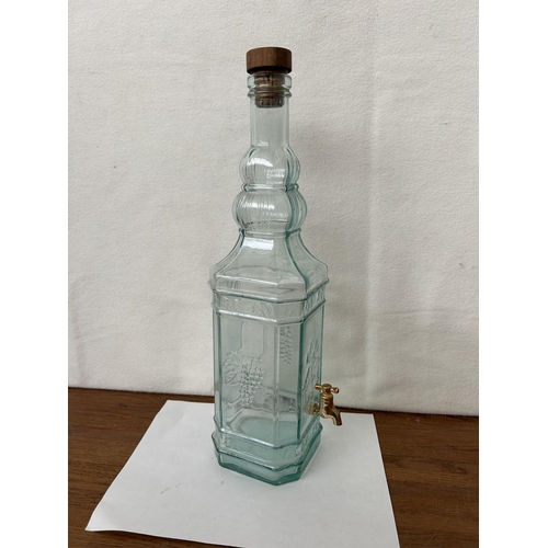 193 - Large Vintage Green Glass Wine Dispenser Made in Italy (40cm H.)