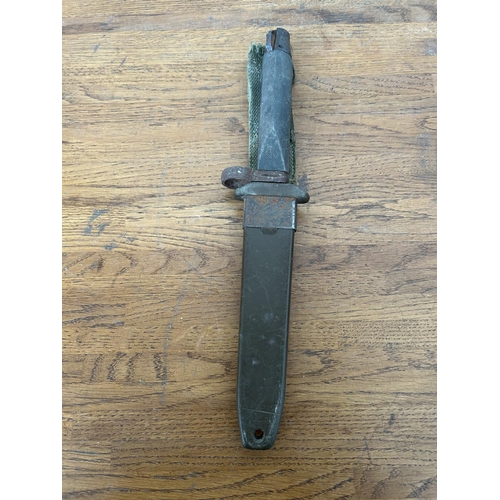 22 - Vintage Military Army Knife