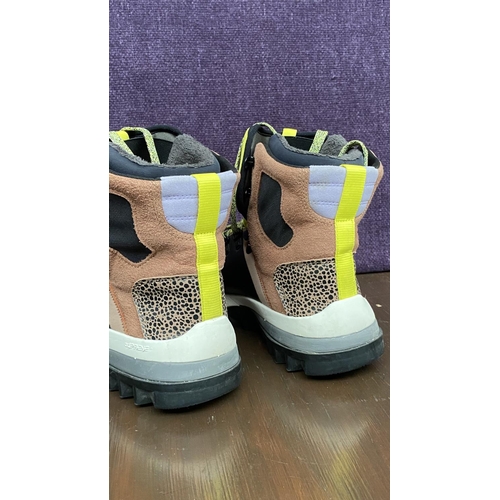 Adidas by Stella Mccartney Eulampis Boots Color Camel/Core Blue/Shock  Yellow Size 6 (Unused) - Taken