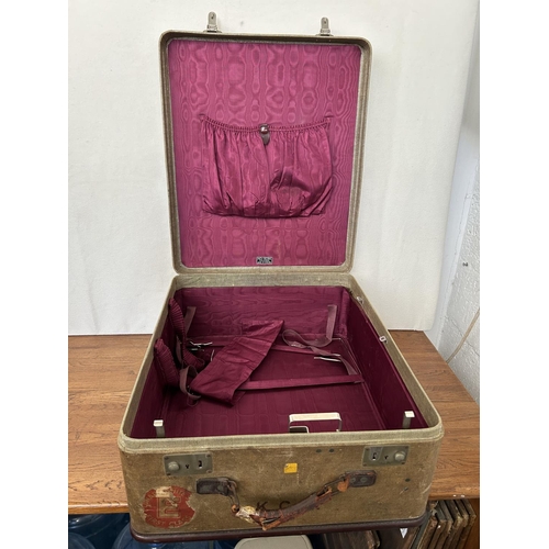 197 - Antique Victorian Hard Shell Travel Suitcase