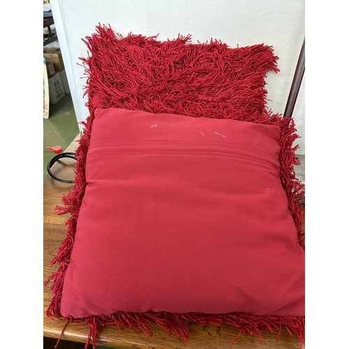 380 - x4 Terracotta/Red Cushions Together with Free Standing Towel Rail in Chrome Color