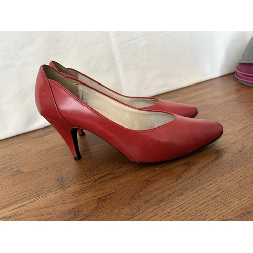 563 - Pair of Gabor Ladies Red Shoes Size 38