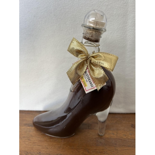 603 - x2 Shoe Shaped Glass Bottles of Armenian Brandy and Vodka Liqueur