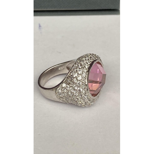 28 - Very Beautiful Heavy Sterling Silver Ring with Cubic Zirconia and Crystal