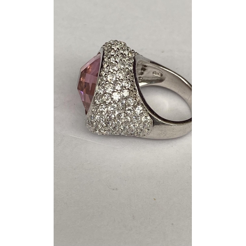 28 - Very Beautiful Heavy Sterling Silver Ring with Cubic Zirconia and Crystal