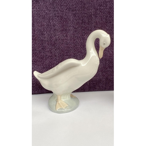 127 - Set of 3 Nao by Lladro Porcelain Duck Figurines