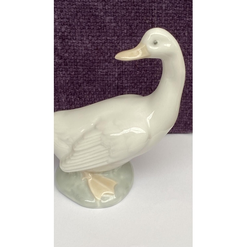 127 - Set of 3 Nao by Lladro Porcelain Duck Figurines