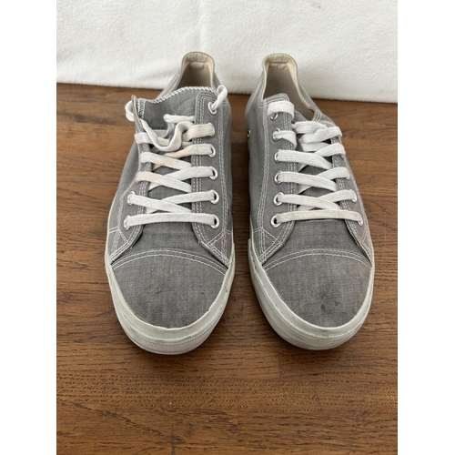 356 - Pair of Burton Sneakers Size 11/45